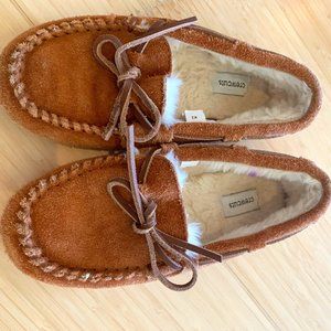 Crewcut Suede Kid's Slippers with Faux Shearling Lining K3